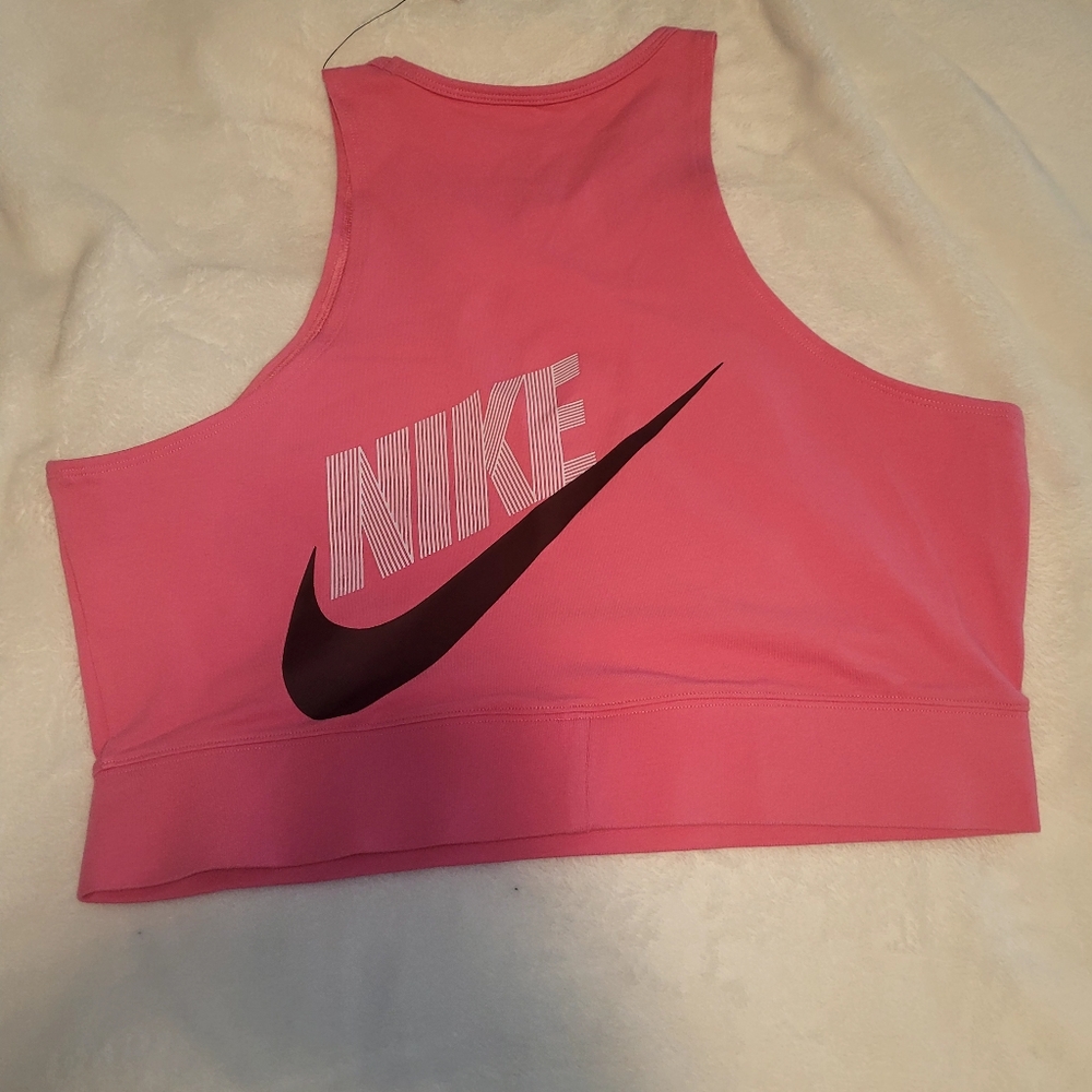 Nike Crop Top